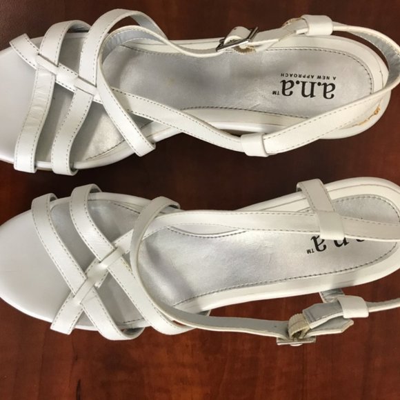 Shoes - Picture 2 of 3